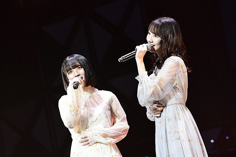 AKB48「AKB48、毎年恒例の紅白対抗歌合戦を開催　ライブレポートが到着」1枚目/22