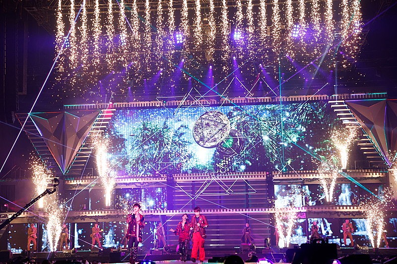 ＫＡＴ－ＴＵＮ「KAT-TUN、ツアー【Fantasia】を映像作品化　リリイベ／マルチアングル／MCダイジェストも収録」1枚目/1