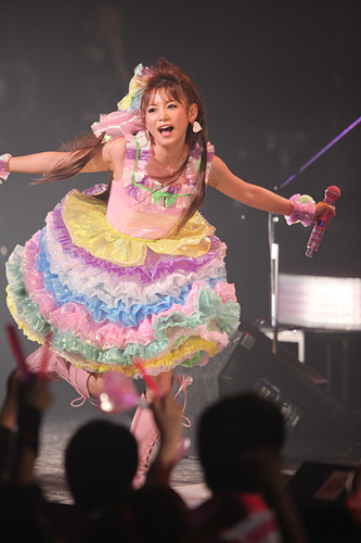 中川翔子 【中川翔子 Prism Tour 2010】 | Special | Billboard JAPAN