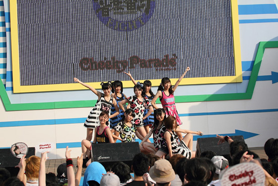 Ｃｈｅｅｋｙ　Ｐａｒａｄｅ「」6枚目/28