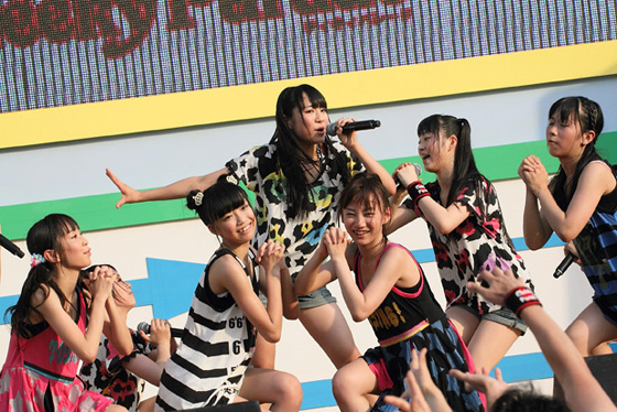 Ｃｈｅｅｋｙ　Ｐａｒａｄｅ「」25枚目/28