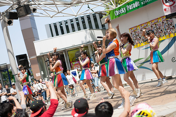 Ｃｈｅｅｋｙ　Ｐａｒａｄｅ「」4枚目/17