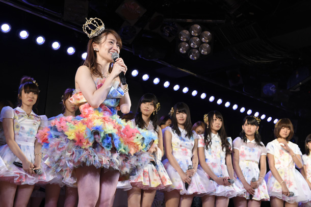 Akb48大島優子 卒業公演も最後は笑顔でお別れ Daily News Billboard Japan