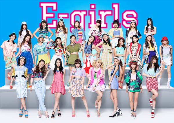 Ｅ－ｇｉｒｌｓ「E-girls 上空10,000メートルで黒い飛行機からMC担当？」1枚目/3