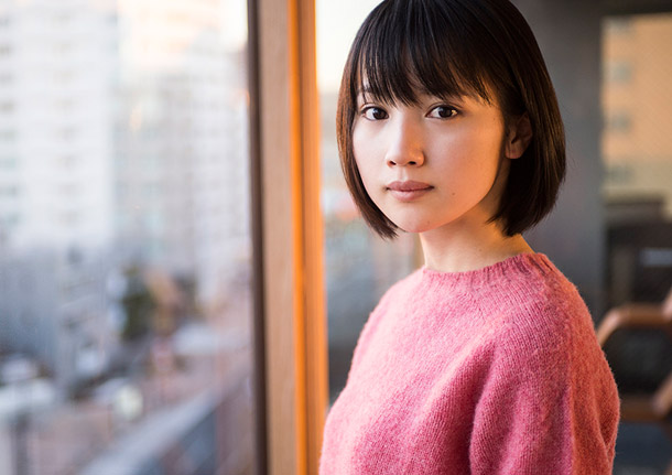 新山詩織「新山詩織『ありがとう』PV公開に続き最新ビジュアル＆特典LIVE映像内容発表」1枚目/4