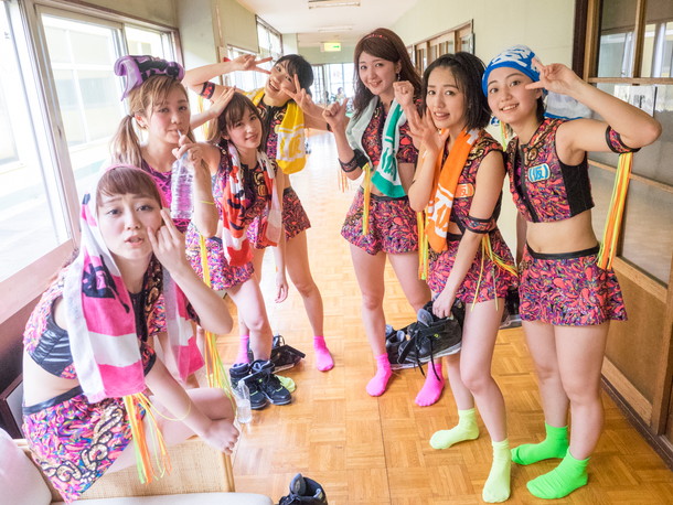 アップアップガールズ（仮）「アップアップガールズ（仮）温泉と音楽と宴会がコンセプトのイベントでずぶ濡れ」1枚目/24