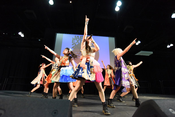 Ｃｈｅｅｋｙ　Ｐａｒａｄｅ「」2枚目/7