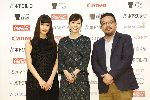 竹内結子 橋本愛 美女競演に注目の映画 残穢 記者会見 監督 2人が重なったときの2ショットはたまらなかった Daily News Billboard Japan