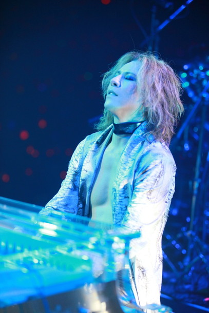 X Japan「X JAPAN YOSHIKI ドキュメンタリー映画『We Are X』試写会でパフォーマンス決定」1枚目/4