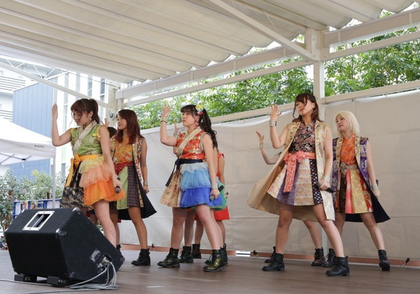 Ｃｈｅｅｋｙ　Ｐａｒａｄｅ「」2枚目/2