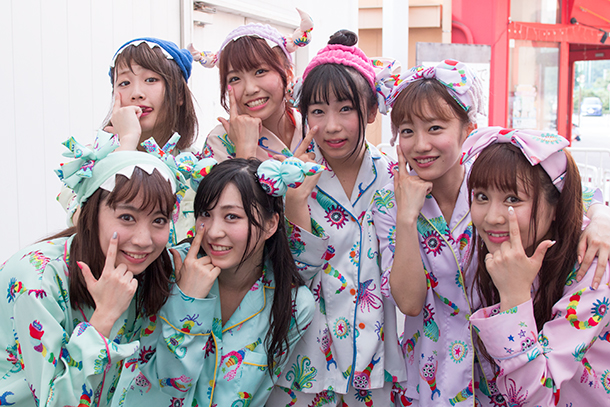 Ｃｈｅｅｋｙ　Ｐａｒａｄｅ「チキパ 猛暑を笑い飛ばす力強いアクトでリリイベ開幕、解禁した新MVへの独占メンバーコメントも」1枚目/25