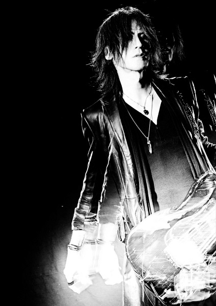 SUGIZO「SUGIZO、慶大大学院にて元大臣らと2020年の未来を描く」1枚目/2