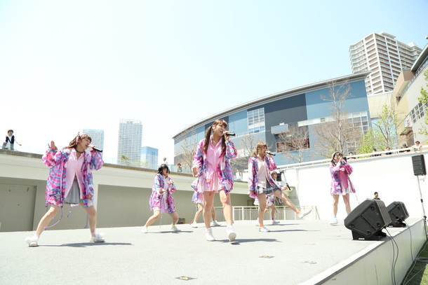 Ｃｈｅｅｋｙ　Ｐａｒａｄｅ「」4枚目/25