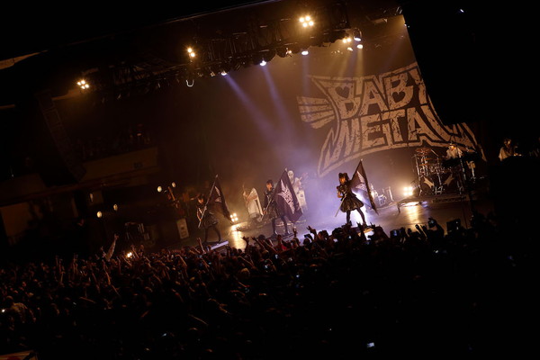 BABYMETAL「」3枚目/9