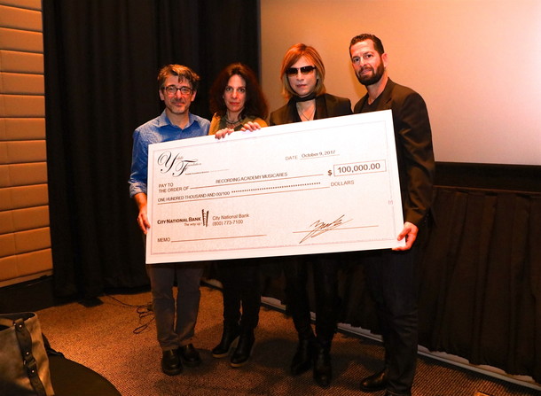 YOSHIKI「YOSHIKIが1127万円寄付「皆様の1日でも早い回復を祈って」米ハリケーン被災者を支援」1枚目/2