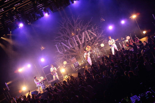 ＵＮＣＨＡＩＮ「UNCHAIN スペシャルライブで観客を魅了！＜1日目：アコースティック＆カヴァー＞＜2日目：豪華メンバー＞」1枚目/10