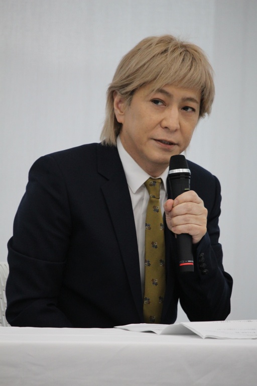 小室哲哉「小室哲哉、相手女性との男女の関係は否定　「精神的なものの支えになっていた」」1枚目/1