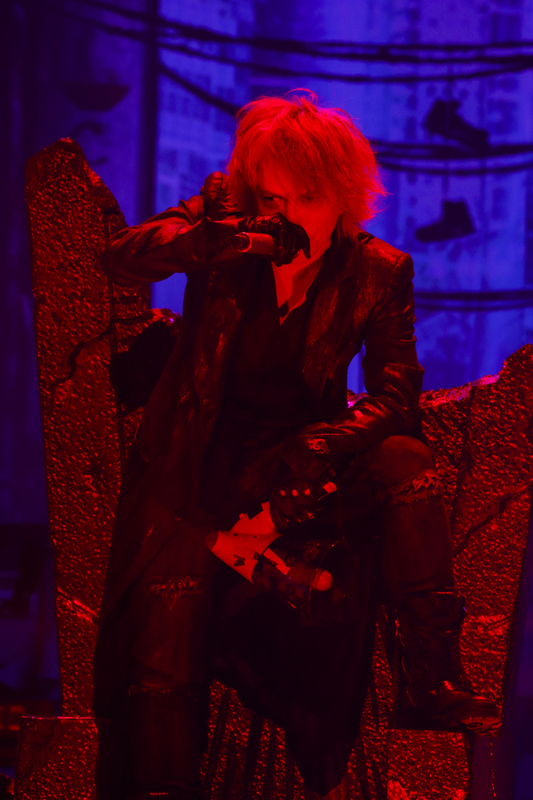 HYDE「HYDE、Zepp Tokyo過去最多となる100回目の公演を開催」1枚目/4