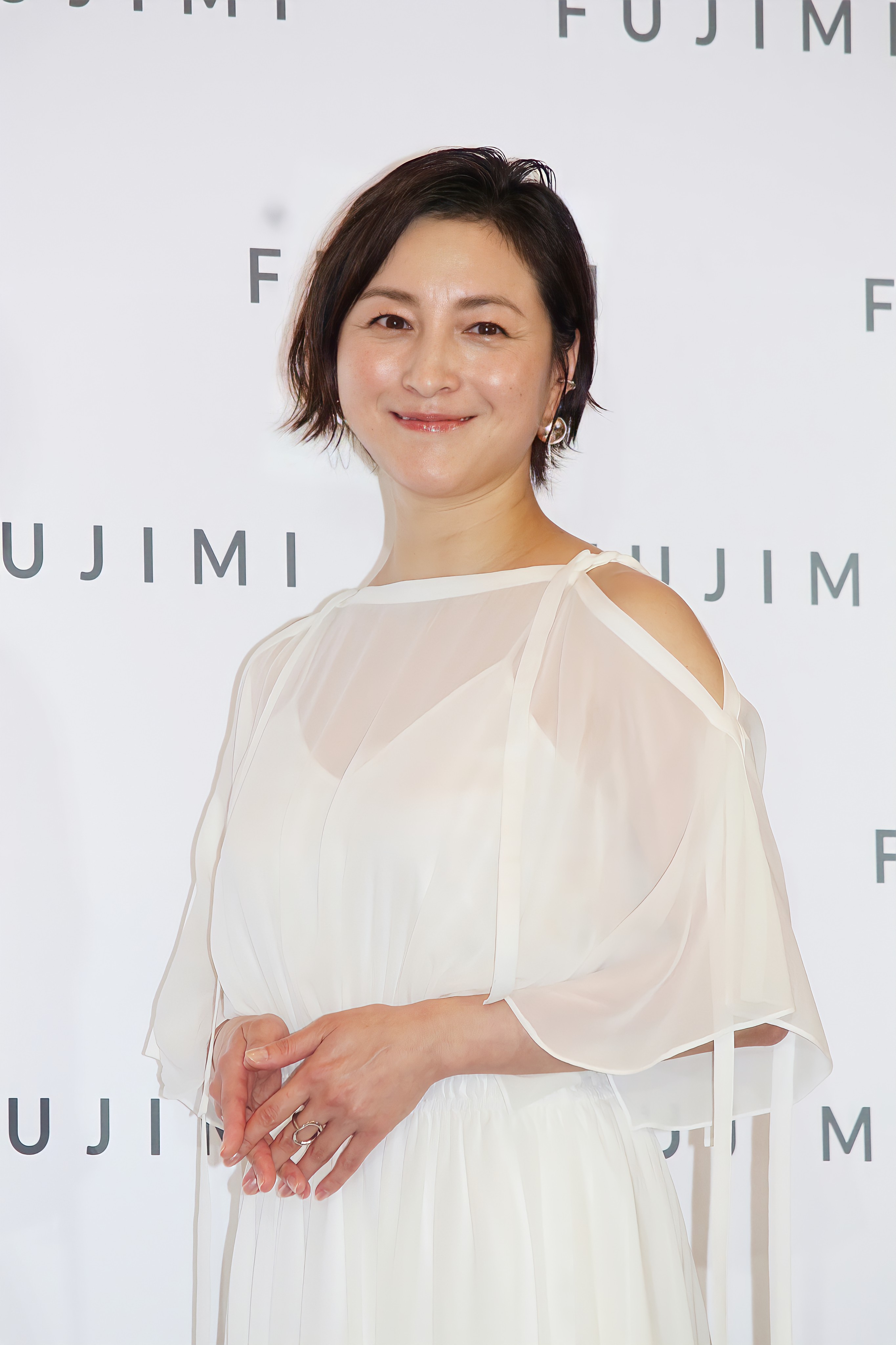 広末涼子 美肌のために 保湿は欠かしません 家のあらゆる場所に 基礎化粧品を置いている Daily News Billboard Japan