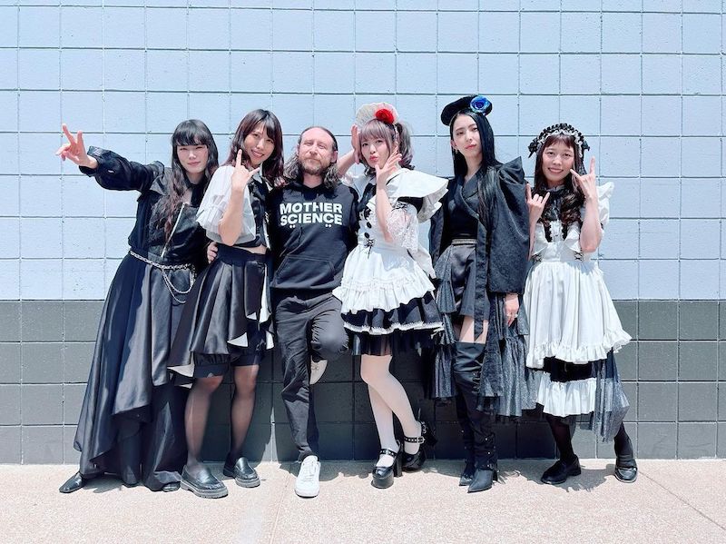 BAND-MAID、マイク・アインジガー（インキュバス）との共作曲「Bestie」配信リリースへ