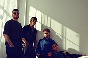 エンター・シカリ