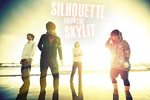 Ｓｉｌｈｏｕｅｔｔｅ　ｆｒｏｍ　ｔｈｅ　ｓｋｙｌｉｔ