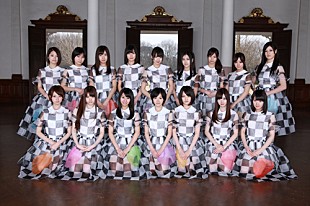 乃木坂４６「乃木坂46 PVで美脚ダンス披露、AKB指原を挑発!?」