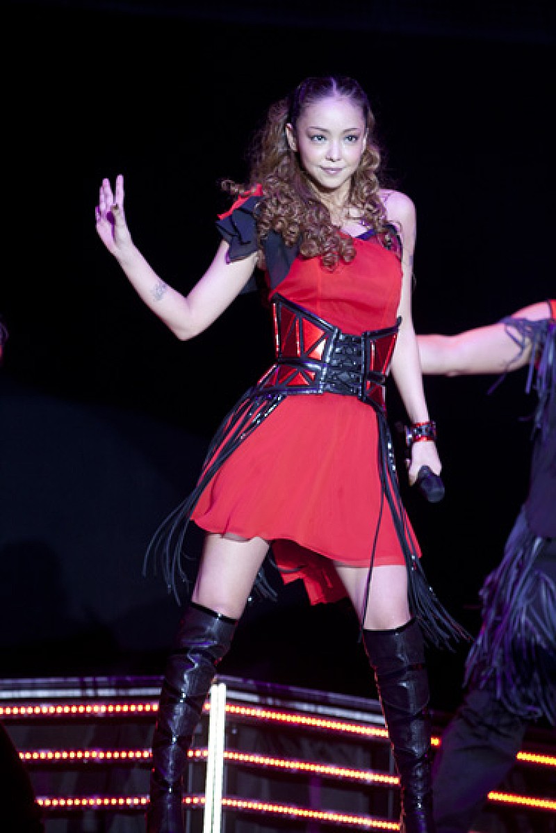 安室奈美恵 歌唱曲を受付中 初の全国5大ドームツアー開催