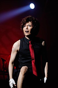 GACKT率いるYFC 解散ライブで「ここから始まるんだ」 | Daily News