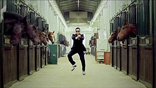 ＰＳＹ「すこしぽっちゃりしたオジサンK-POP歌手 米韓を席捲」