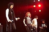 THE YELLOW MONKEY「イエモンの新作パーティでヒーセとエマがサプライズ共演」1枚目/6