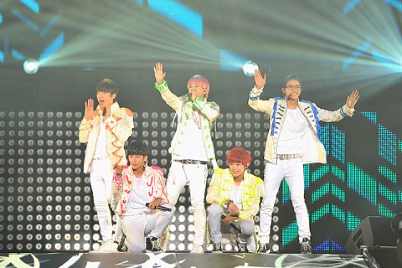 B1A4 日本1stコンサートで1万人魅了、「めっちゃ、好きやねん」