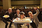 川畑要「ケミストリー川畑 新作発売記念ライブに、後輩バイきんぐ登場」1枚目/6