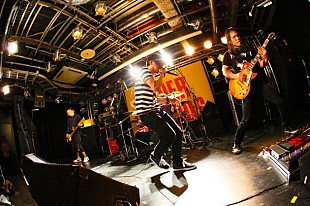 KNOCK OUT MONKEY「FOUR GET ME A NOTS×KNOCK OUT MONKEY 大熱狂のコラボライブ」