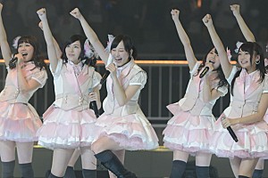 SKE48 臨時総会初日で31曲連続披露「汗の量はハンパじゃない 