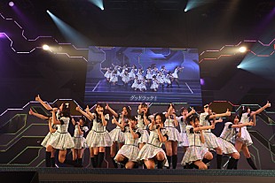 HKT48「HKT48 博多レジェンド公演でキャラ性発揮、4000人が熱狂」