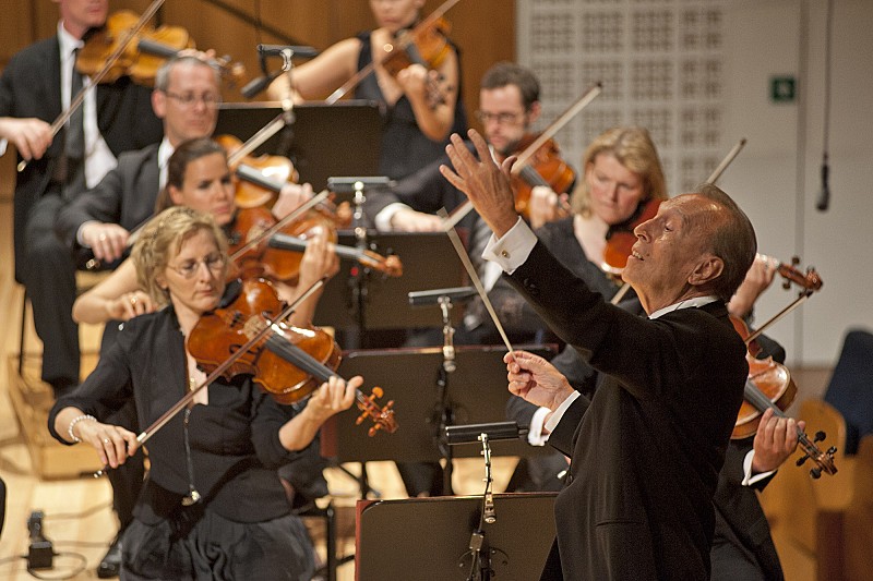 アバド指揮によるルツェルン祝祭管弦楽団の来日公演が決定、共演はラドゥ・ルプー