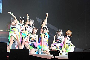 SUPER☆GiRLS 3周年の初武道館で超盛りだくさんの4時間アクト | Daily