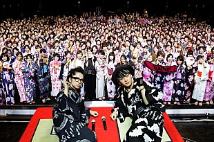 VAMPS「VAMPSが七夕祭りに浴衣で登場！海外公演と再録ベスト盤のリリースも決定」