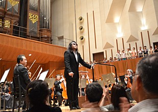 佐村河内守「孤高の作曲家、佐村河内守による交響曲第一番《HIROSHIMA》が、全国ツアーへ」