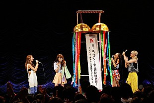 SCANDAL「SCANDAL ガールズバンド史上初デビューから5作連続TOP5入り」