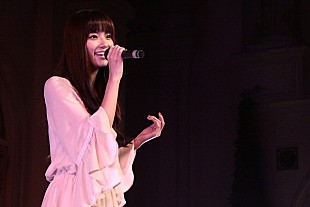 新川優愛「新川優愛がヴィーナスフォートで初パフォーマンス「歌手になったと実感」」