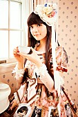 上坂すみれ「上坂すみれ ミリタリー服に続いてロリータ写真＆特典画像公開」1枚目/2