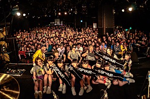 「Cheeky Parade SPYAIRとの異色コラボライブで攻撃的アクト」
