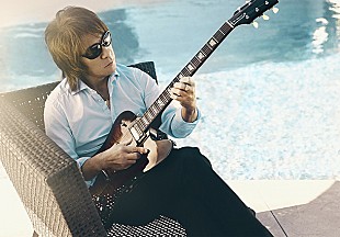 「B'z松本孝弘 待望の新インストALをUSに先駆け日本先行リリース」