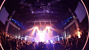 「年に一度のストリートダンスの祭典が開催。」