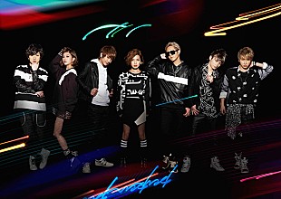 「AAA初の全国アリーナツアー オリジナルホテルルーム登場」