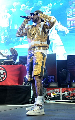 「2チェインズ、18か月の薬物更正プログラムを受けるよう言い渡される」