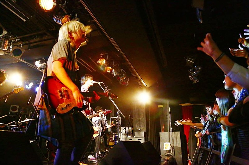 FM802【GLICO LIVE "NEXT"】Suck a Stew Dry、夜の本気ダンス、フレデリック 個性派若手三組が大阪に集結