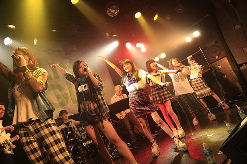 女子中高生ボーカルユニット リトグリ デビュー作にジャクソン5カバーも Daily News Billboard Japan